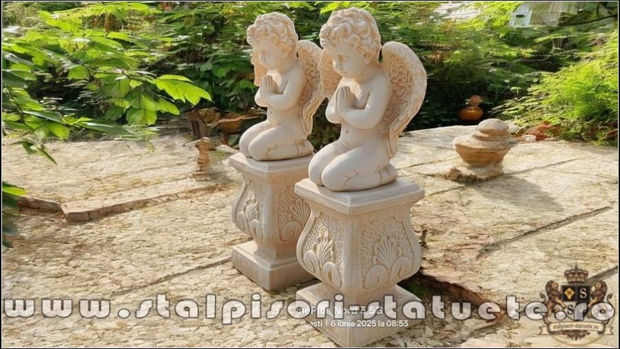 Set doi îngerași cu soclu, galben antichizat, model S4-S27. (3)