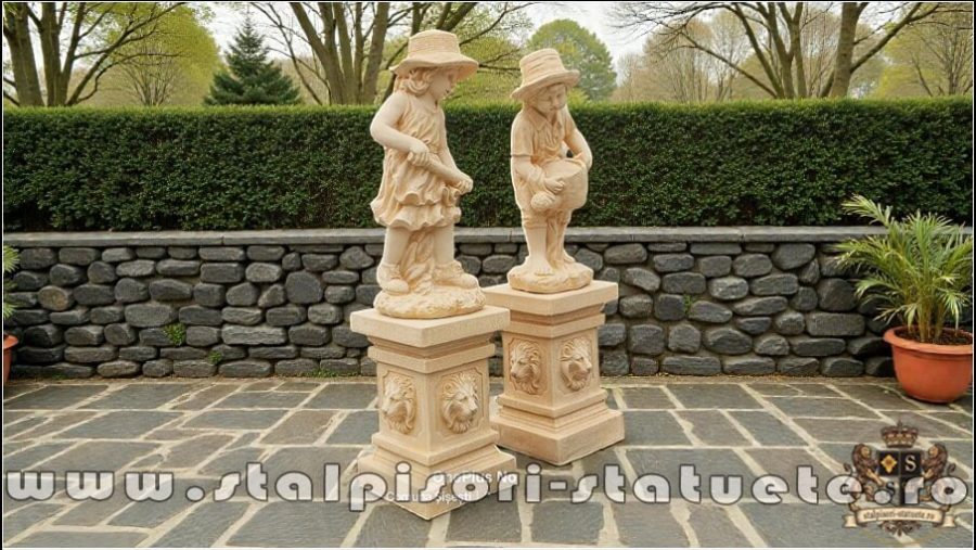 Set doi grădinari cu socluri, galben patinat, model S92-S27. (1)