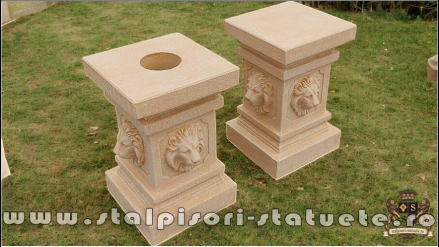 Soclu, stativ, cap de leu, galben patinat, model S84. (4)