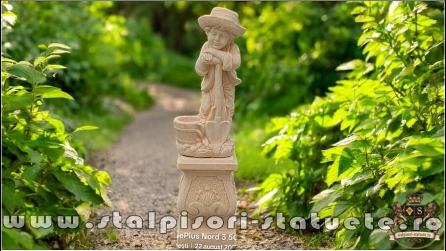 Set băiat cu hârleț pe soclu, galben patinat, model S27-S60. (1)