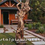 Statuetă Venus cu părul lung, arămiu patinat, model S71.