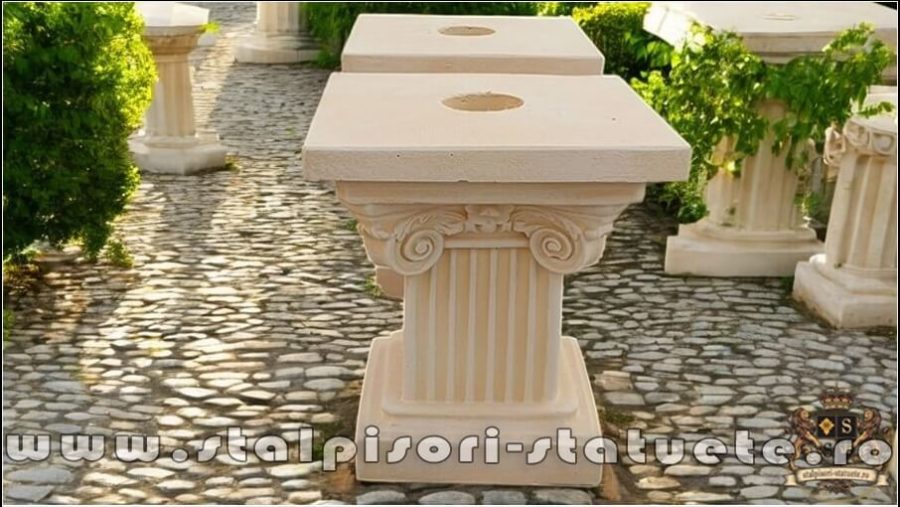 Soclu, stativ, galben patinat, model S64. (1)