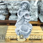 Statuetă țărăncuța la pompă, gri patinat, model S105.