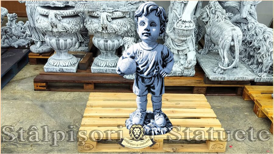 Statuetă fotbalist junior, gri antichizat, model S102.