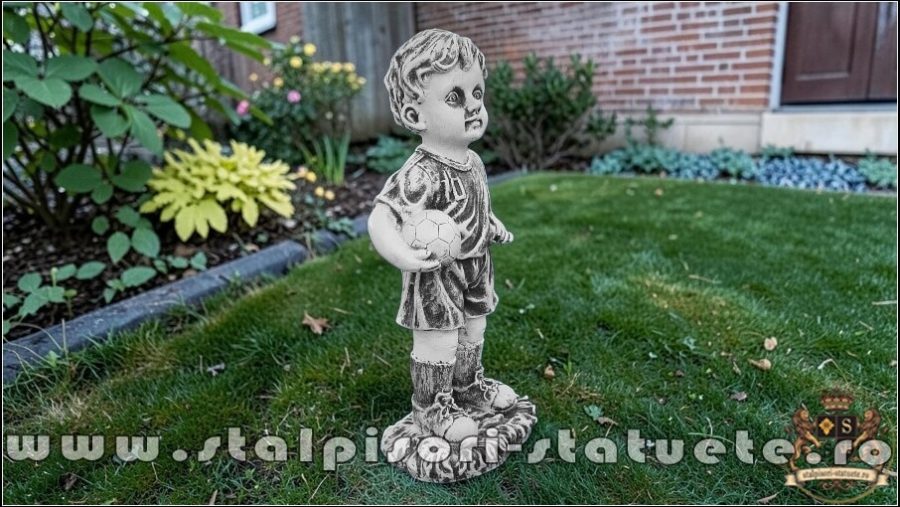 Statuetă fotbalist junior, gri antichizat, model S102. (2)