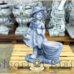 Statuetă micuța grădinăreasă, gri antichizat, model S103.