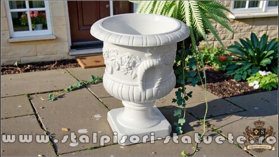 Vază vița-de-vie, alb marmorat, model V4. (2)