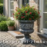 Vază ornament cu picior, gri patinat, model V7.