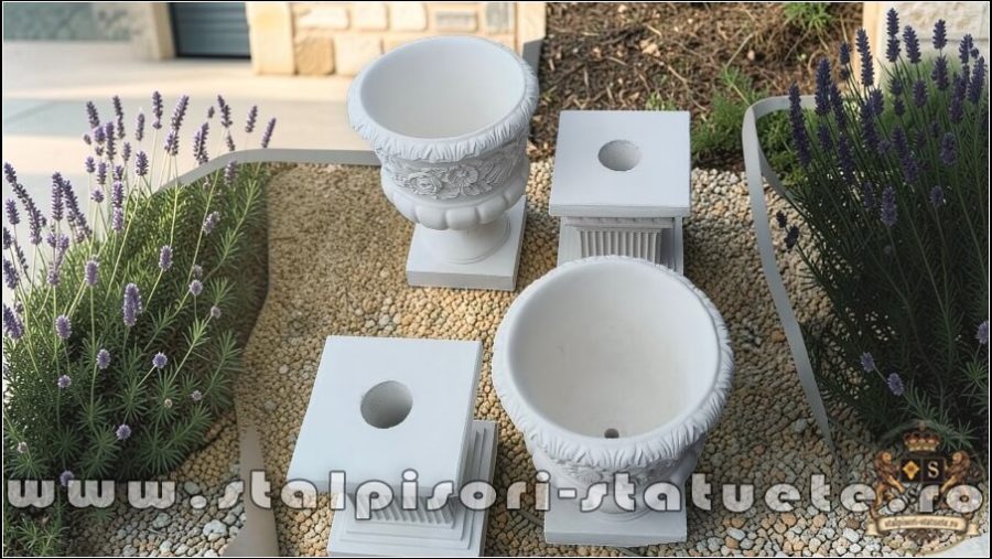 Set vază cu soclu, alb, model V7-S107. (5)