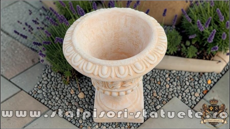 Vază ornament stejar cu picior, galben patinat, model V3. (3)