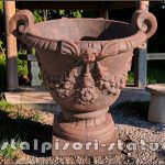 Vază mare cu picior, terracotta patinat, model V2.