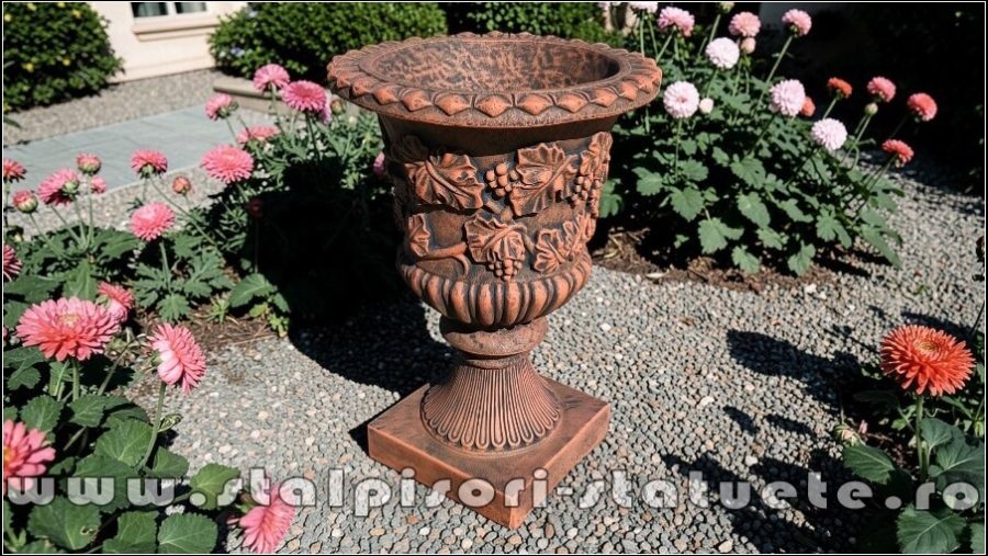 Vază ornament cu picior, terracotta patinat, model V1. (1)