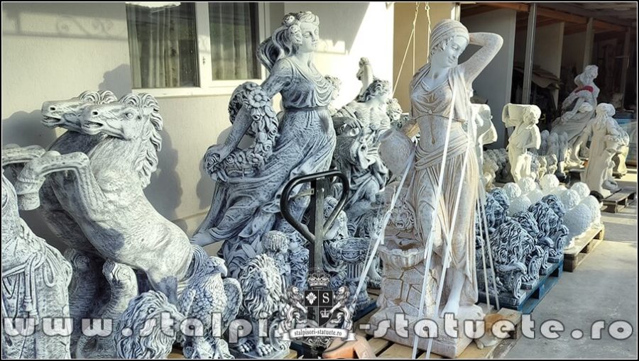 statuete căluţi stâlpii poartă (2)